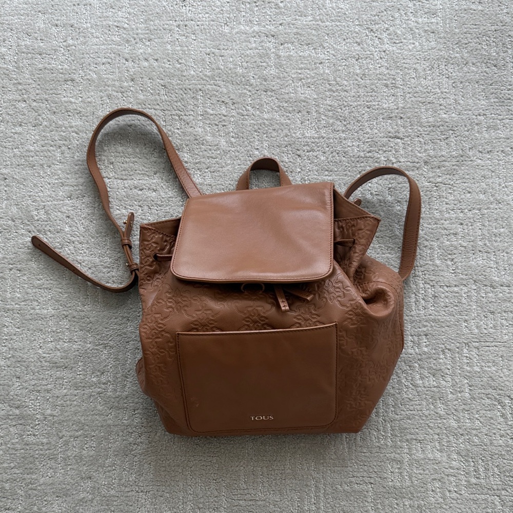 Tous Tan Leather Backpack